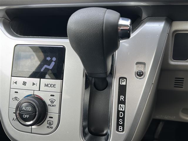 【シフトレバー】シフトも操作しやすく快適なドライブを楽しんでいただけます！