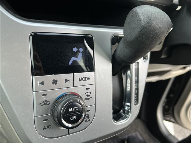 【シフトレバー】シフトも操作しやすく快適なドライブを楽しんでいただけます！