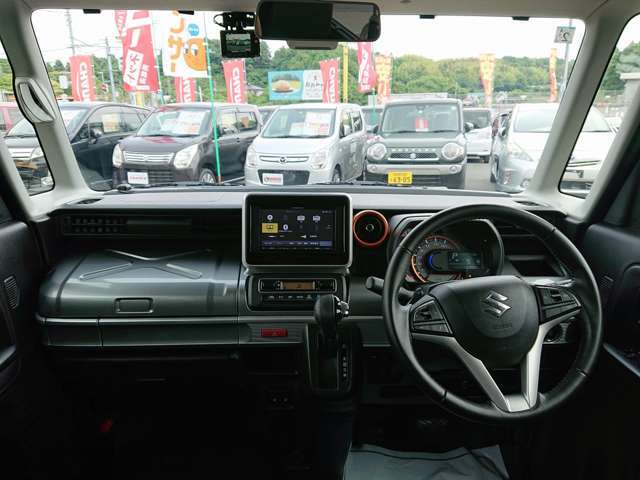 中古車を購入する際、オートローンの金利は重要な要素です。当店では、お客様の負担を軽減するために、業界でも特に低い金利を提供しています。
