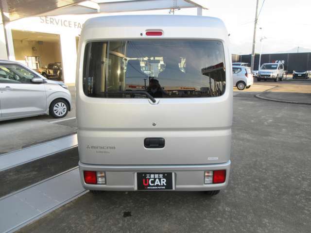 在庫に無いお車でも、お客様のご希望のご予算・グレードなどに応じて全国各地より希望の一台をお取り寄せすることも可能です！