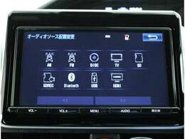 【Bluetooth対応】ケーブル接続することなく、スマートフォンの音楽を流したり、ハンズフリーで通話をしたりすることができます♪※機種によって違いもございますので現車にてご確認ください♪