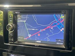 【ナビゲーション】目的地までしっかり案内してくれる使いやすいナビ。Bluetooth接続すればお持ちのスマホやMP3プレイヤーの音楽を再生可能！毎日の運転がさらに楽しくなります！！