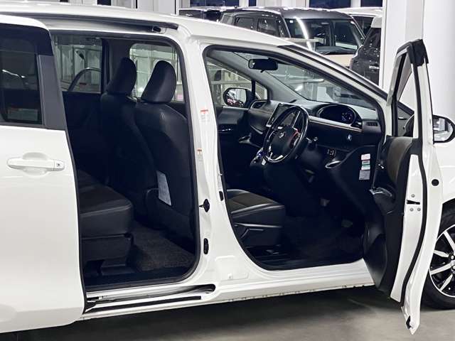 毎日新規物件入庫！3500台の高品質車をぜひとも、ご自身の目で直接ご覧になって、ご実感下さい、自身を持ってお勧めいたします。