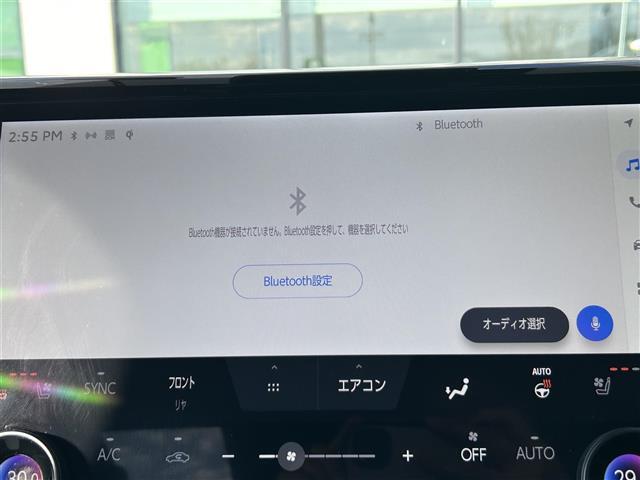 【Bluetooth】ナビゲーションと携帯電話/スマートフォンをBluetooth接続することができます。接続するとハンズフリーで使用することができるので、とても便利です！