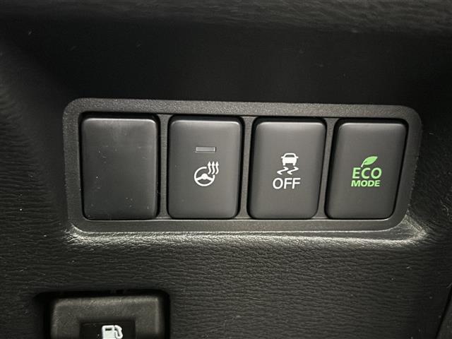 【ステアリングヒーター】冬場の寒い日に手がかじかみながら運転するのはツライですよね。でも、これがあれば安心です！ハンドルのグリップ部がじわっと暖かくなって心までポカポカします。