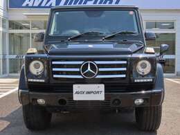 【主要諸元】　V型6気筒DOHC（ディーゼル）ターボ　/　2986cc　/　7速AT・フルタイム4WD211ps　/　55，1kg.m全長453　×　全幅186　×　全高197