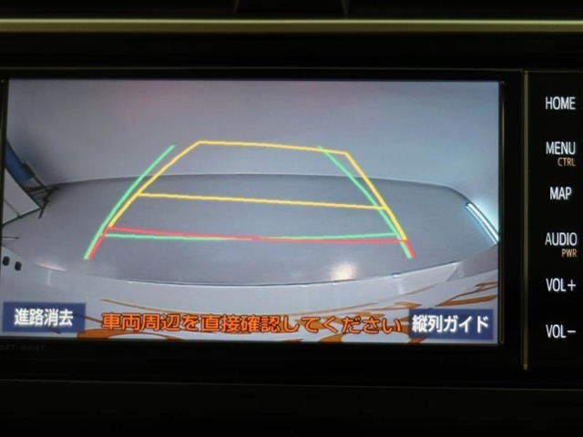 バックガイドモニターで、後方を確認しながら安心して駐車することができます。運転初心者も熟練者も必須の機能ですよ！