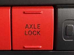 アクスルロック装備☆クロカンの中でも装備されている車両は数少ないです！！