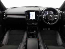 純正HDDナビ/ETC2.0/360度カメラ/フルセグTVのフルセット搭載。9インチ・タッチスクリーン式センターディスプレイと、4モード選択式の12.3インチデジタル液晶ドライバー・ディスプレイを装備。