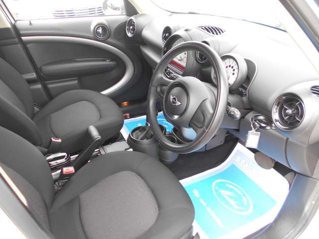 【走行管理システムチェック済み】のお車ばかりです。お客様に安心してお乗り頂ける第一歩。当社では全車に車輌状態表を掲示し、修復歴等の情報を開示しておりますので、安心してご購入いただけます。