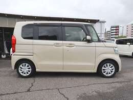 禁煙車！ナビフルセグTV後カメラBT　ドラレコ前後　ETC　Pスタート　左電スラ　ステアリングリモコン　LEDライト　外装に目立つ傷もなく程度良好なお車です！程度を重視したいお客様もナットク！
