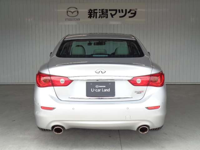 車両本体価格に点検整備費用が含まれています。当社基準および保安基準に合わせ、要交換、修理と判断された部品は当社負担にて整備させていただきます。追加整備費用はかかりませんのでご安心ください。