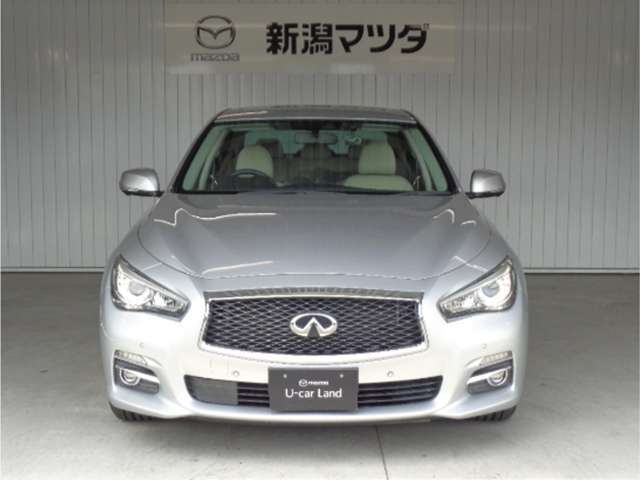 新潟マツダ自動車の中古車をご覧いただき誠にありがとうございます。ぜひ一度ご来店いただき、展示車をご覧になっていただければと思います。ご来店をスタッフ一同心からお待ちしております。
