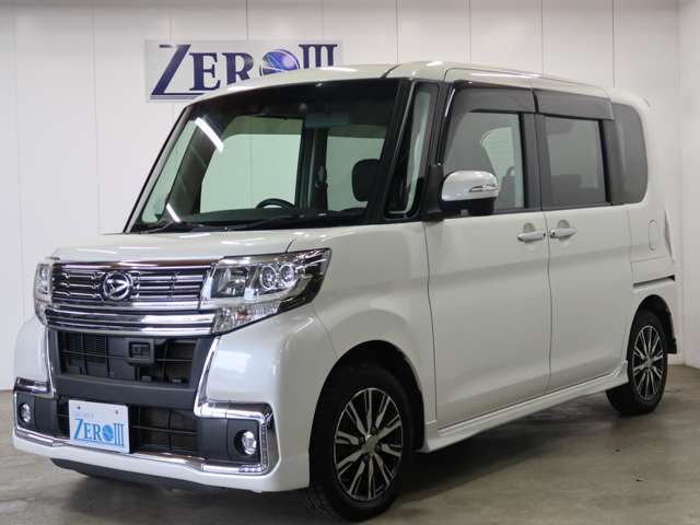 【屋内展示場完備！】雨や雪の日もゆっくりとご覧ください☆天気の悪い日など、ご連絡をいただければ屋外の展示車も屋内にてご覧いただけます。お気軽にご連絡ください♪