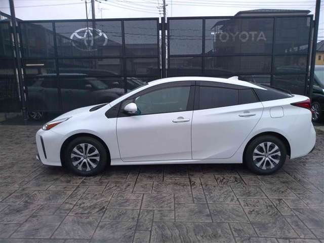 走りにこだわりながら収納力も持ち合わせたお車です。荷物を載せて軽快なドライブを楽しめますよ♪