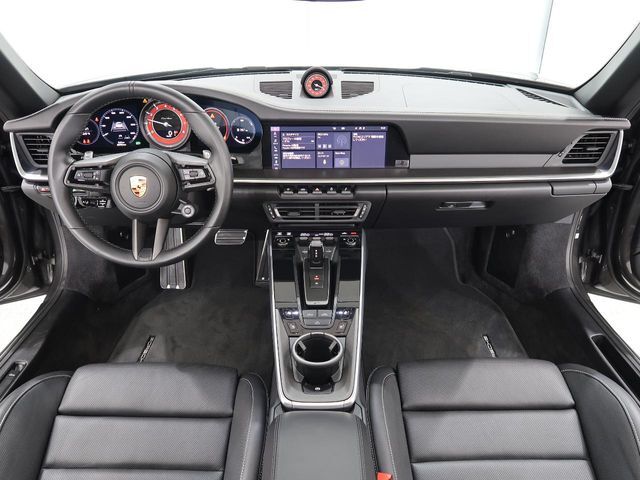 人気のオプションなどが多く装備されている車内です。気になるポイントなどもお気軽にお問い合わせください。お問い合わせはTEL：043-301-4980