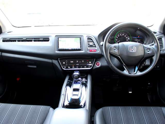 内外装クリーニング済みです！車両品質には自信がございます！是非お気軽にご来店下さい！