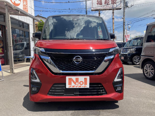 当店(下妻店)の特徴2　★板金工場併設店の為　車両1台1台綺麗に磨いており中古車でも艶引けや傷だらけという事はありません★