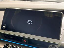 【12.3インチワイドナビ】高級感とインパクトのある大型ワイドナビを装備。各種オーディオ操作はもちろん、横長ワイド画面でのマップ2分割表示など、利便性も高いナビです♪