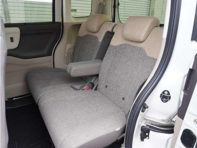 お立ち寄りいただく際は、事前にご連絡をお願いします。お目当てのお車が商談中や売約となることもございます。ご確認いただいてから、お立ち寄りください。