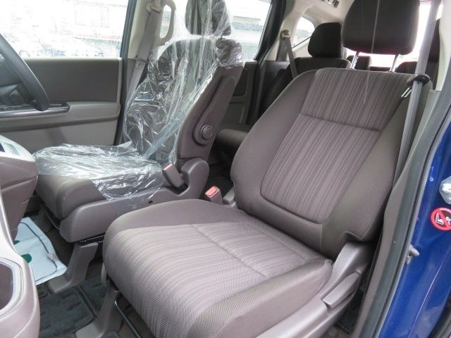 セベラルオートはシートクリーニングもできるにゃん！とてもきれいになって大好評にゃん！