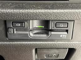 ◆【ETC】有料道路を利用する際に料金所で停止することなく通過できる、ETC車載器（ノンストップ自動料金収受システム機器）が装備されています。セットアップを行うことで利用可能になります。