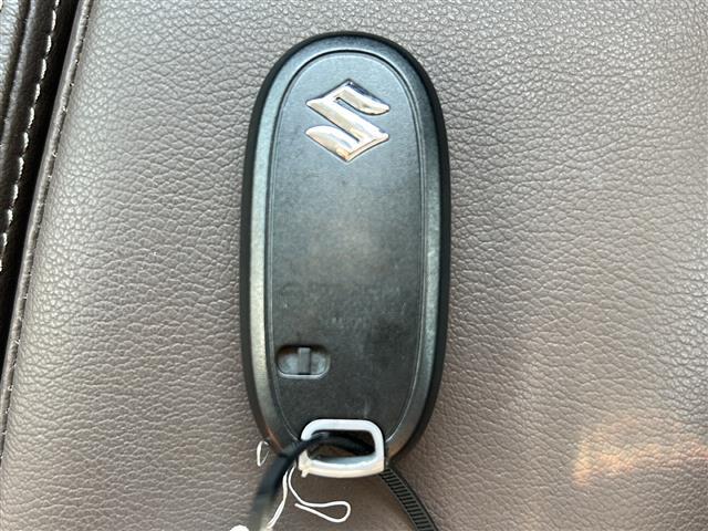 【付属品】このクルマ限定で使える装備品が付いています！使い方などはぜひ実際に店舗にお越しいただき、専門スタッフにお尋ねください！