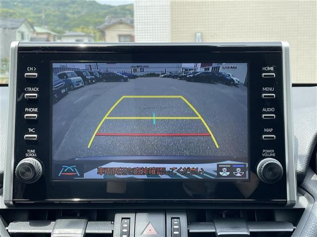 レーンアシスト オートマチックハイビーム ブラインドスポットモニタ LEDオートヘッドライト フォグライト コーナーセンサー スマートキー 2個 ステアリングヒーター 19インチアルミホイール 禁煙車