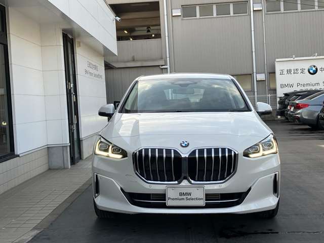 BMW認定中古車に、車両品質の透明性を高めた第三者評価機関AISによる「車両品質評価」をプラスして、信頼と安心をお届け致します。