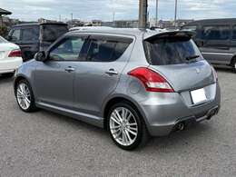 遠方の方への納車も多数実績がございます。お手続きの方法や陸送費用などお気軽にお問い合わせください(^^♪