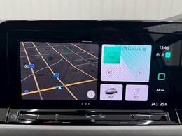 【純正メモリナビ】装備でフルセグTV視聴やBluetooth等充実装備。