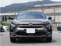 【シトロエン認定中古車】シトロエンの認定中古車は、全て厳しい社内基準をクリアしております。信頼感・安心感・満足感をお客様にお届けいたします。