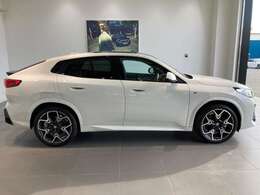 全国から多くのお問合せを頂くため、ご検討車両のキープはできかねます。早い者勝ちとなってしまいますので、お早めのご検討をおすすめいたします。