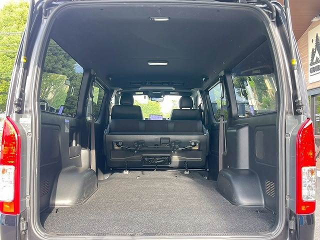 広々としたラゲッジルームは日常・レジャーに活躍する事間違いなし