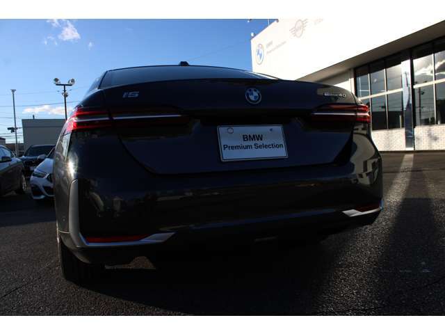 BMW認定中古車　車両本体価格に保証も含まれております！BMW認定中古車ですのでご安心くださいませ！