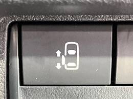 【問合せ：0749-27-4907】【パワースライドドア】スマートキーや運転席のスイッチでスライドドアの開閉が可能♪電動だから力を入れてドアを開ける必要が無く、小さいお子様でも簡単開閉