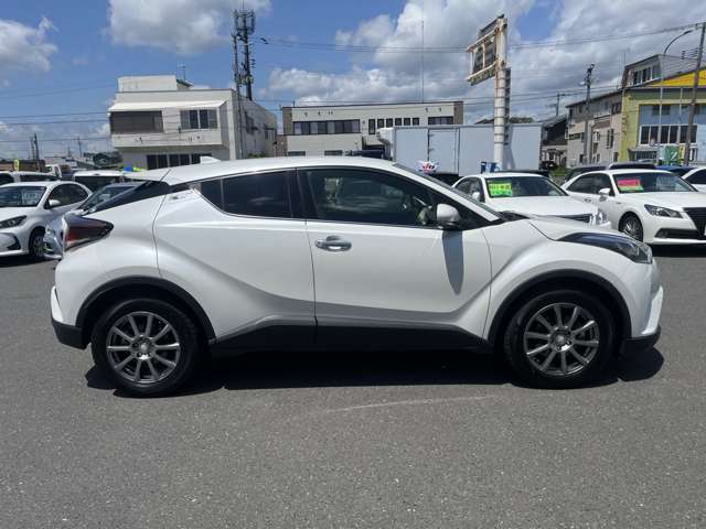豊富な在庫の中からお客様のお気に入りの中古車をお探しください！