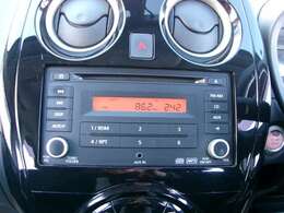 CD,FM,AM電子チューナーです。