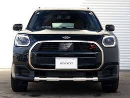 BMW、MINI認定中古車は360°を徹底的にチェック。エンジンやトランスミッション、電気系統やコンピュータ・システムなどを詳細に点検。交換基準に達した部品は整備した後にご納車いたします。