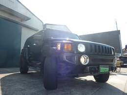 革張りシート＆サンルーフ！メッキチューブステップ★社外アルミ＆新品タイヤ！オートマチックバルブボディーオーバーホール＆調整清掃！オイルパンパッキン＆ストレーナー＆オイル＆クーラーホース2本交換済みです