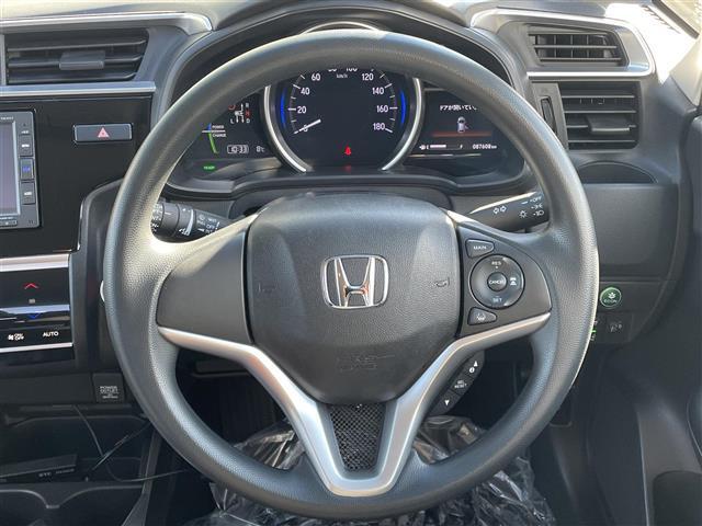 ◆商談ルームには「キッズスペース」を完備しています。DVD、ブロック、絵本、おままごとセット。お子様連れでも、ゆっくりとお車をお選びいただけます！