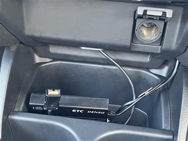 有料にて10年保証（6カ月・1年・2年・3年・5年10年）までの長期保証プランに変更が可能です！年式、走行距離に応じてご加入いただけない車両もございますのでご相談ください！保証付で安心カーライフ！