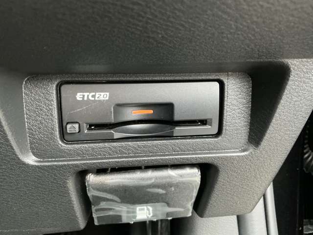 ETCが付いているので高速料金所はノンストップで通過できます。