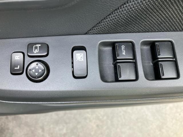 国産車から輸入車まで多様なお客様のニーズのお応えできるように、全国規模で豊富な在庫展開！車のことならWECARSへ！