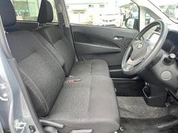 「この車の写真をもっと見たい」「状態が気になる」「この装備はついている？」どんな小さな疑問でもお気軽にお問い合わせください！