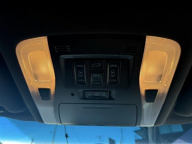 大好評のボディコーティング「ハイモースコート」もご納車までに施工可能。雨染みや線傷など中古車だからと諦めていませんか？ピカピカの状態でお乗り出しいただけます。