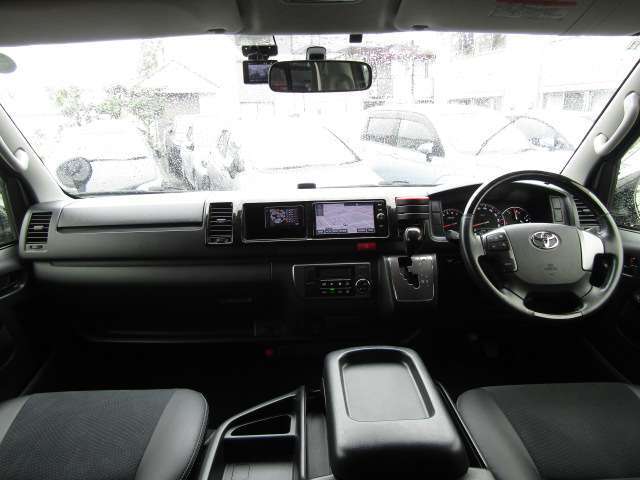 【内外装美車！ルームクリーニング】プロのクリーニングで綺麗。清潔に仕上げております。また弊社ではより良いコンディションのお車を仕入れしております。  　　　※メールやLINEでのお問合せも可能です！！。