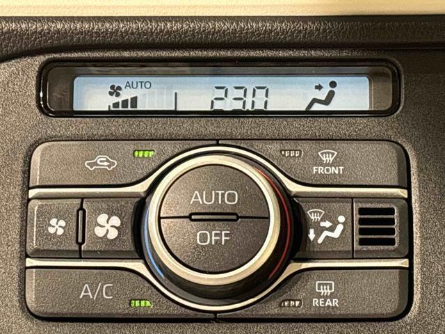 車内空調は”AUTOエアコン”にお任せ。運転に集中出来ますよ！