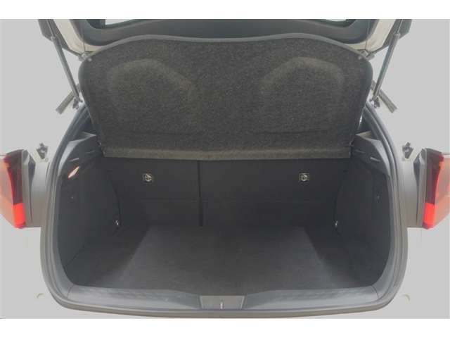 トノカバーでラゲッジルーム内の荷物のプライバシーが確保出来ます！