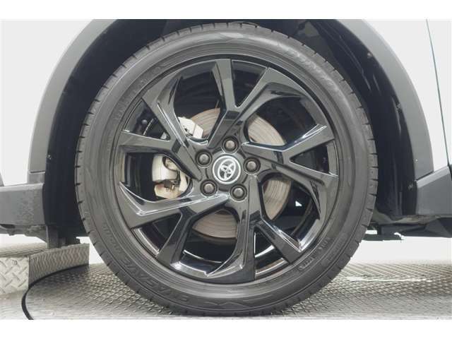 タイヤワックスでタイヤもツヤツヤ♪